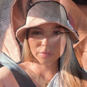 Meet your Posher, Lesley